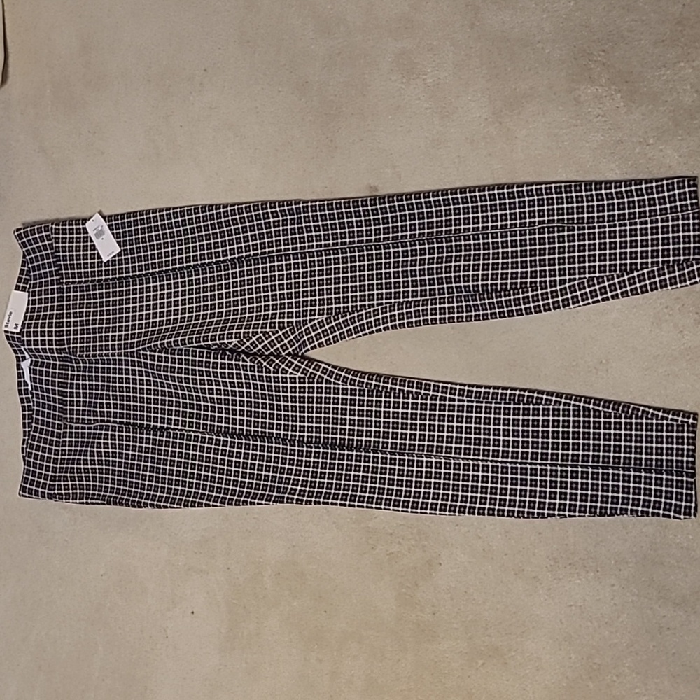 Old Navy NWT Stevie Pintucked Pattern Legging Pant Size M